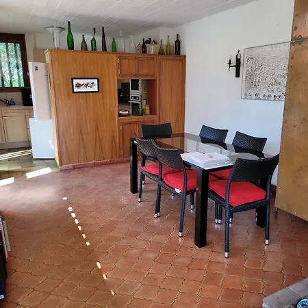 Charming House In Private Estate Holiday home
